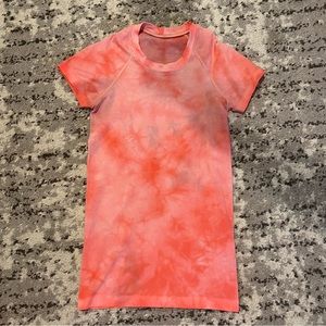Lululemon swiftly tech shirt!!